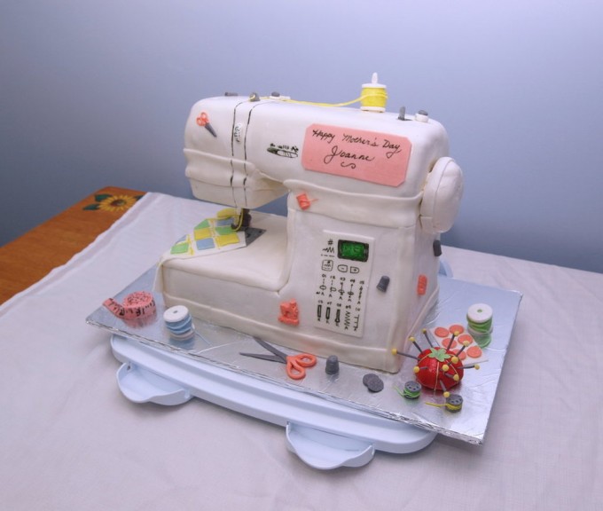 Sewing Machine Cake