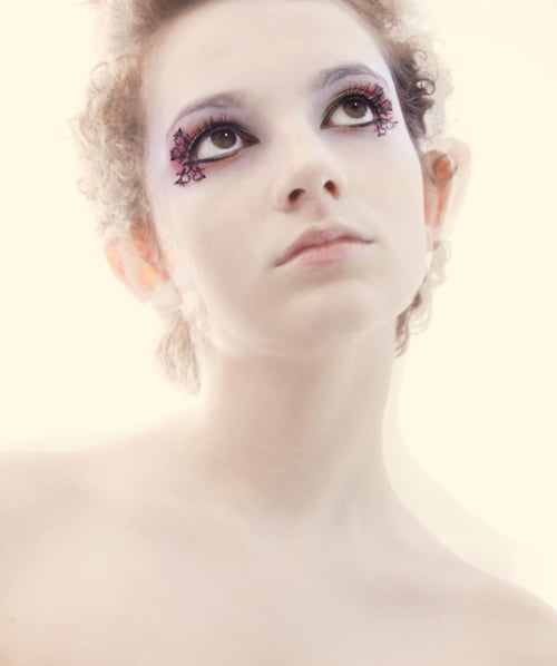 13 Eyelashes