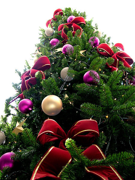Red Bead Christmas Tree with Violet/Pearl & Silver Ornaments