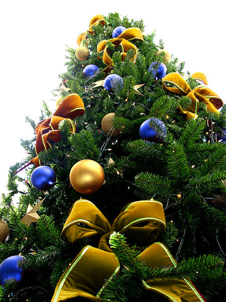 Yellow Bead Christmas Tree with Blue & Gold Ornaments