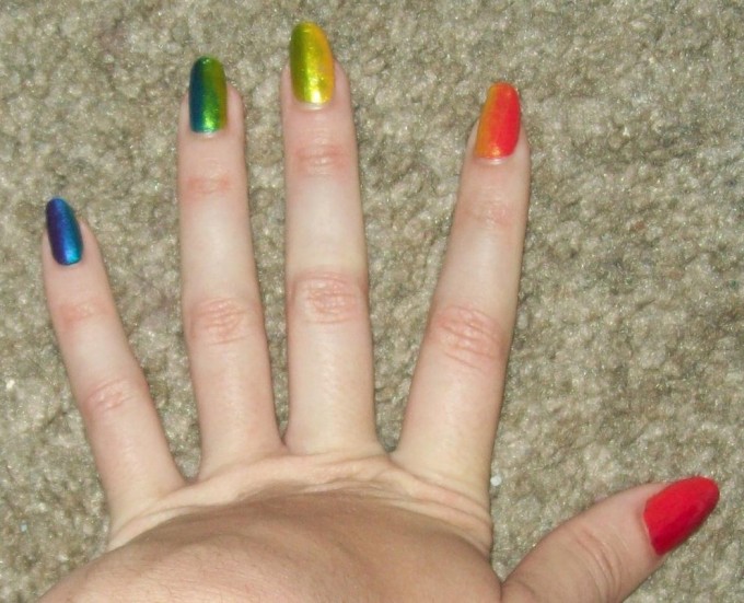 Blended rainbow nails
