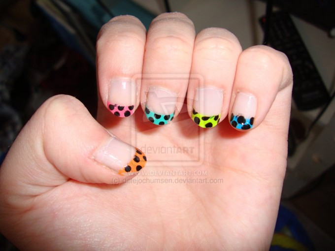 French rainbow dot nail art French rainbow dot nail art