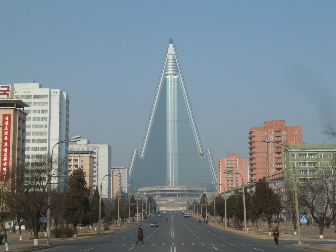 Hotel Ryugyong (Pyongyang, North Korea) Hotel Ryugyong (Pyongyang, North Korea)