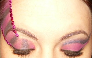 Alice In Wonderland Inspired Eye Makeup