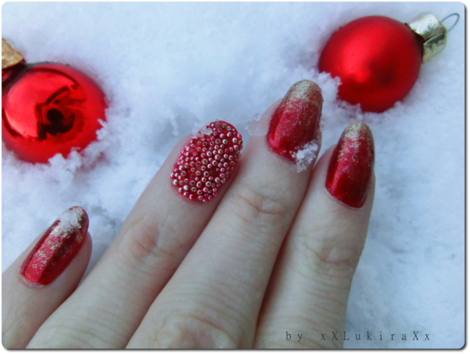 Christmas Manicure