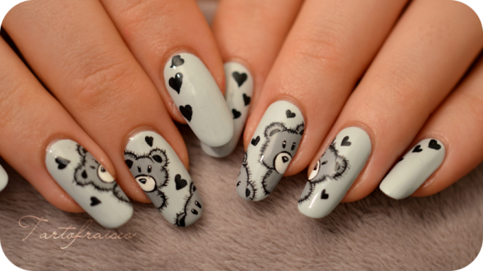 teddy bear nail