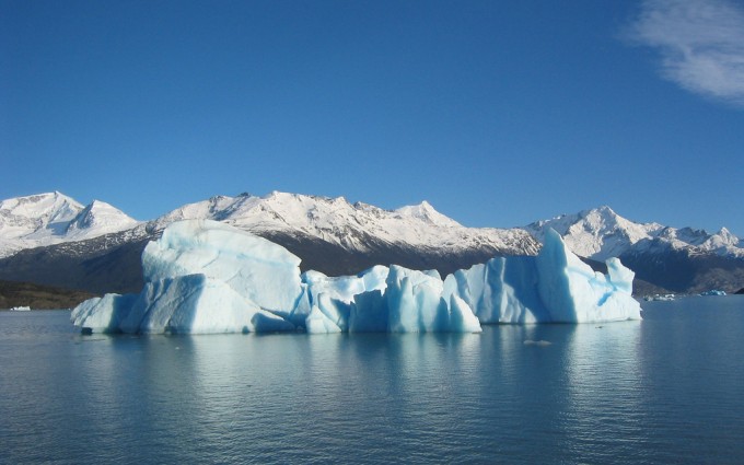 Nature - Glacial Iceberg