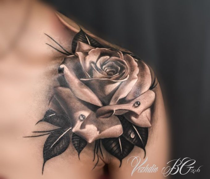 scarlet black and white shoulder 3d rose tattoo