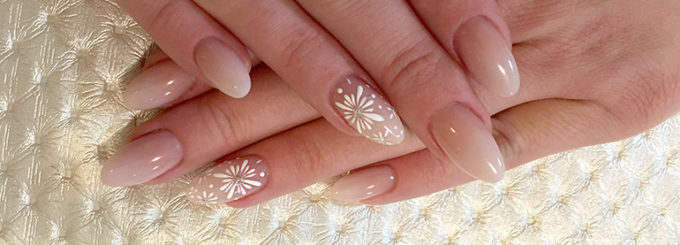 simple graceful spring nails