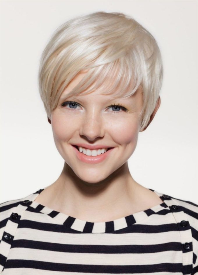 cute short bangs hairstyle