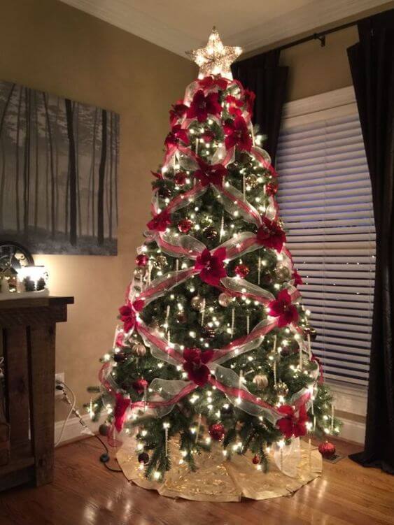 Layered ribbon Christmas tree