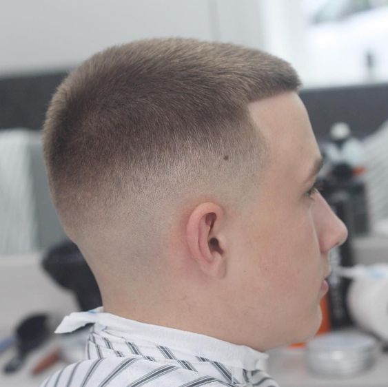 men undercut fade haircut