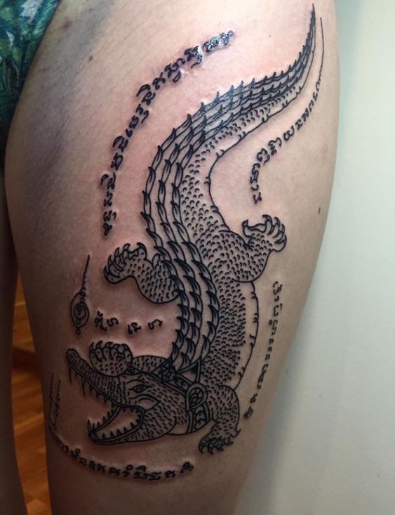 thai crocodile tattoo design