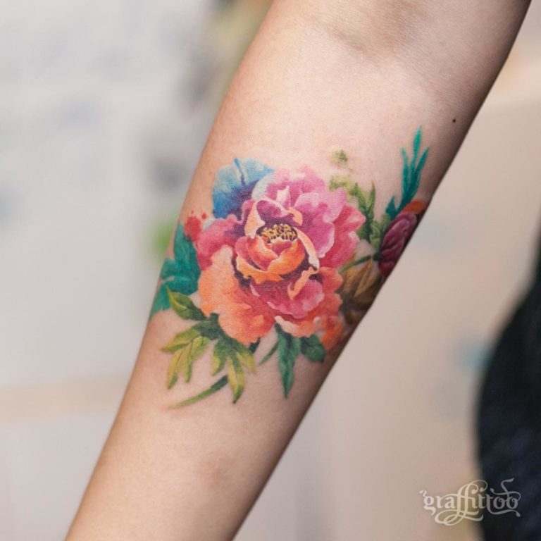 30 Delicate Forearm Flower Tattoo Designs & Ideas – EntertainmentMesh