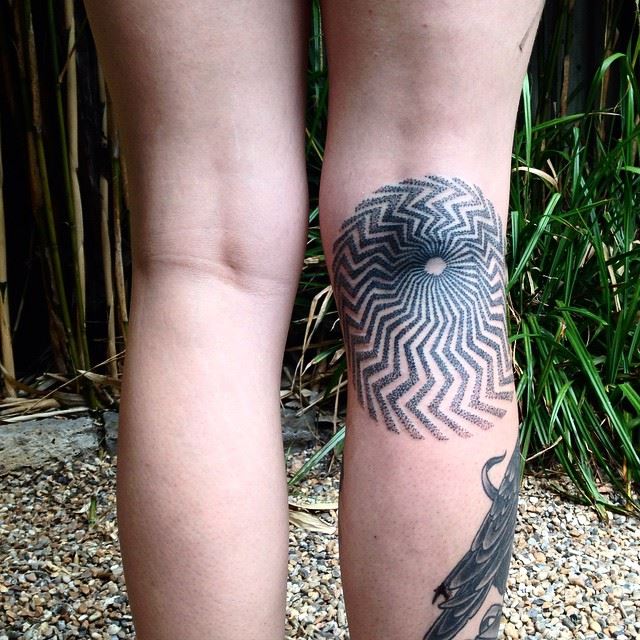 dotwork optical illusion tattoo design