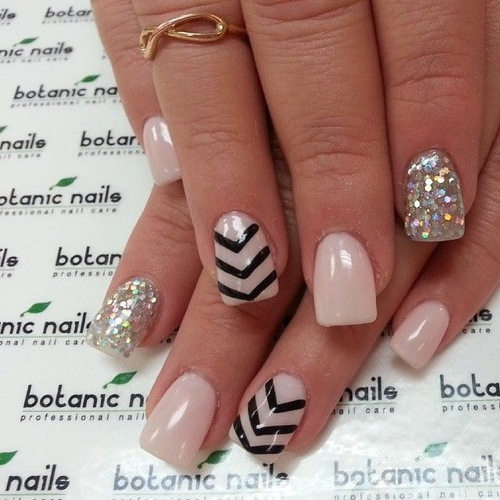 acrylic nails with stripes and glitter rhinestones on single finger