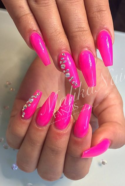 magenta coffin nail art