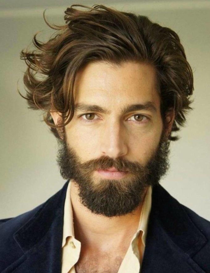 15 Stylish Haircuts For Men With Wavy Hair Entertainmentmesh