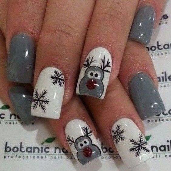 reindeer acrylic christmas nail designs