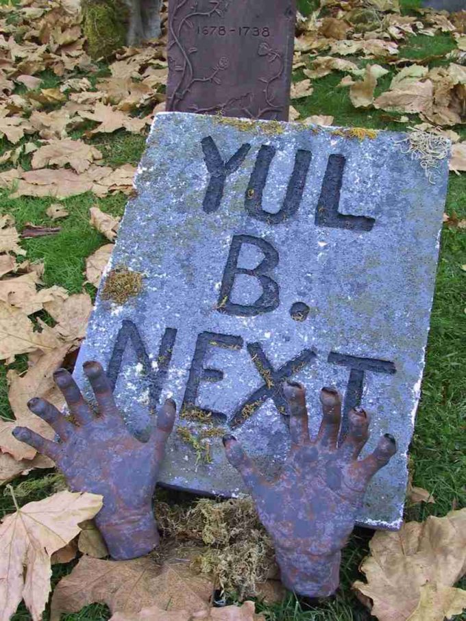 funny scary headstones