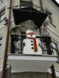 christmas snowman decorated balcony