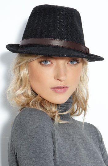 7 Best Winter Hats For Women With Short Hair Entertainmentmesh