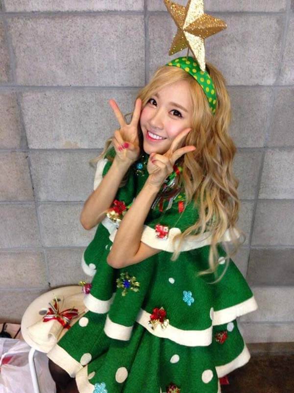 stylish christmas costume ideas for girls