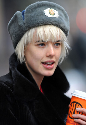 7 Best Winter Hats For Women With Short Hair Entertainmentmesh