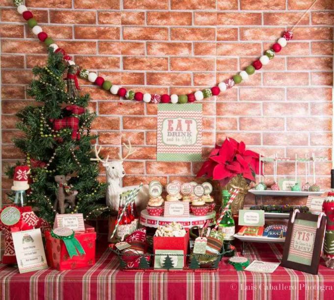 12 Amazing Ideas For A Tacky Christmas Party – EntertainmentMesh