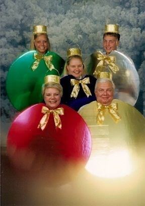 hilariously worst family christmas picture ideas