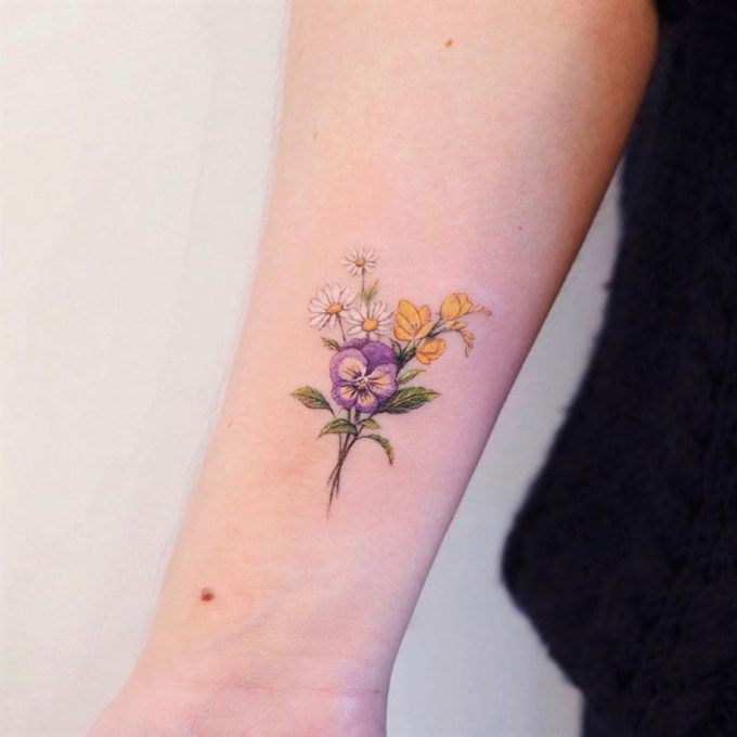 20+ Beautiful Freesia Flower Tattoo Ideas For Females