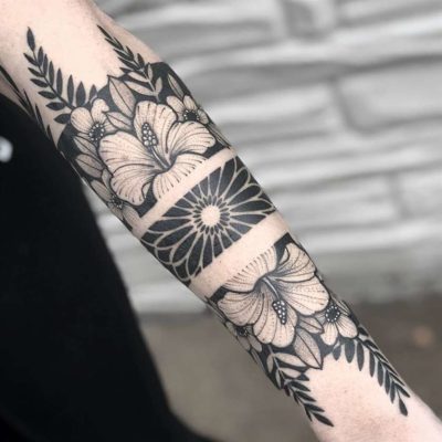 15+ Delicate Narcissus Flower Tattoo Design Ideas – EntertainmentMesh