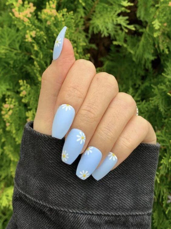 blue with daisy flowers spring acrylic nails art design idea for 2022
