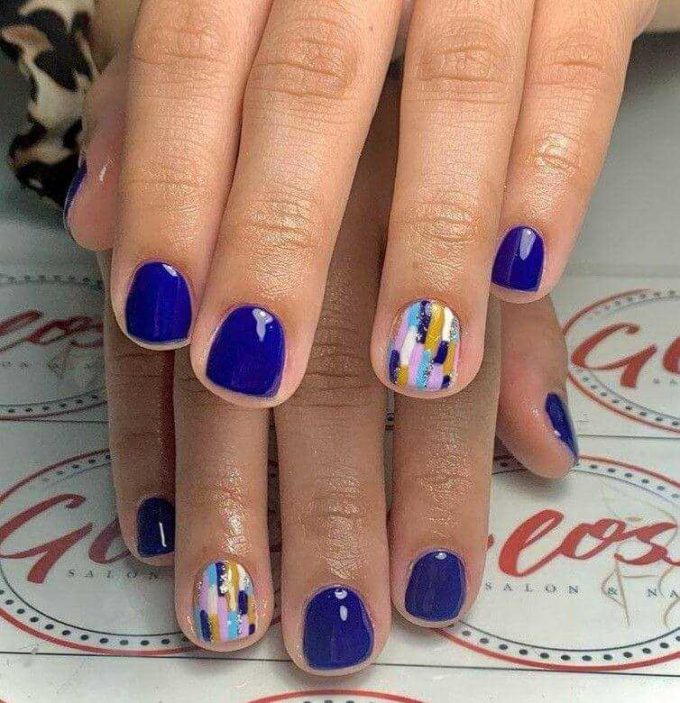 electric short blue nails ideas for spring 2022