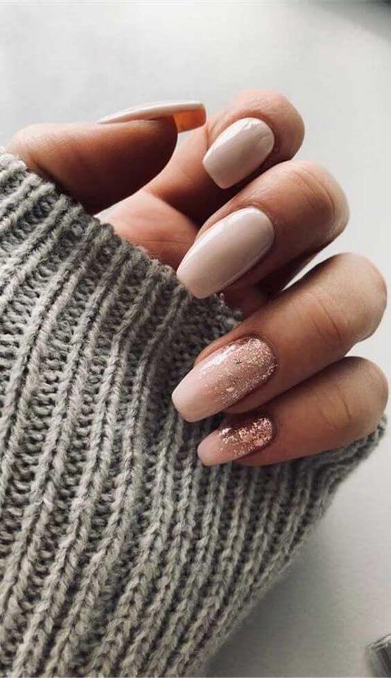 golden glittery on nude nails idea for 2022