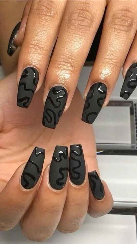swirly black summer matte nails art designs