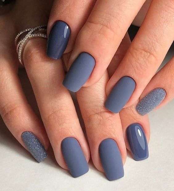 glossy with glitter and blue summer matte nails