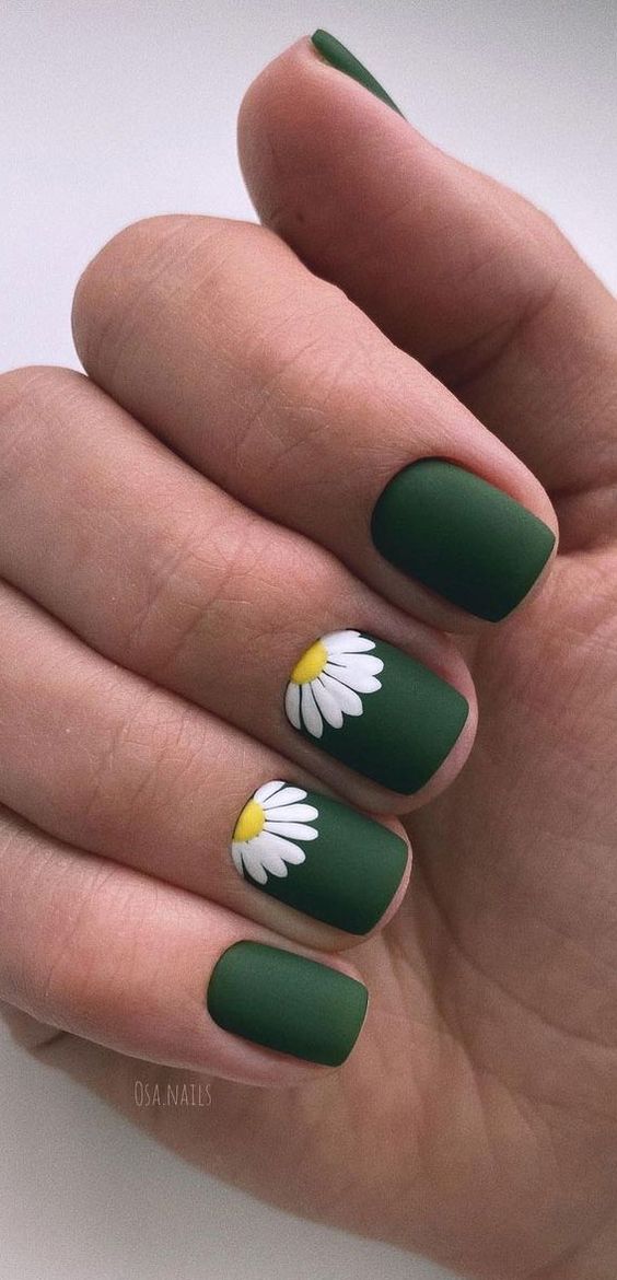 daisy flowers with green summer matte nail art design