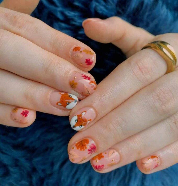 nude with autumn leaves and fox nails art designs