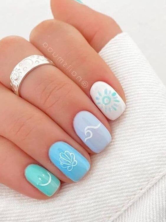 simple cool summer beach vacation nails