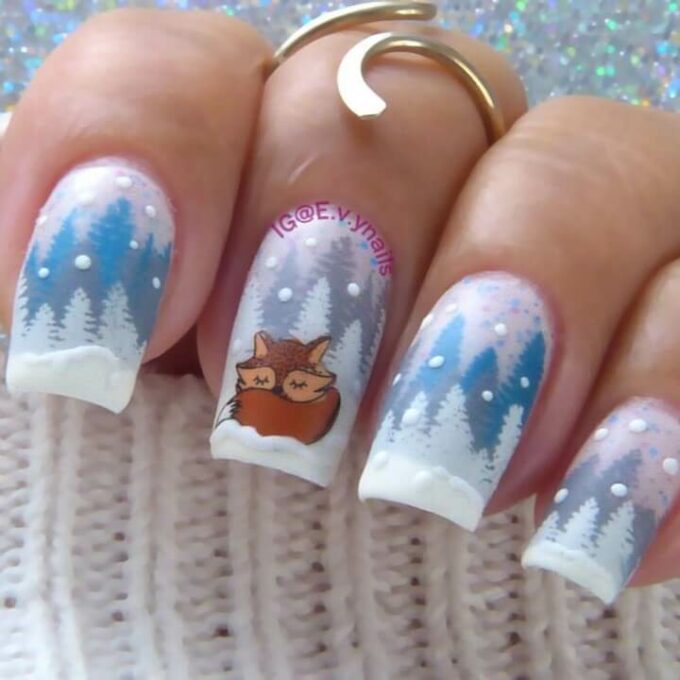 winter drawing with fox nail art design