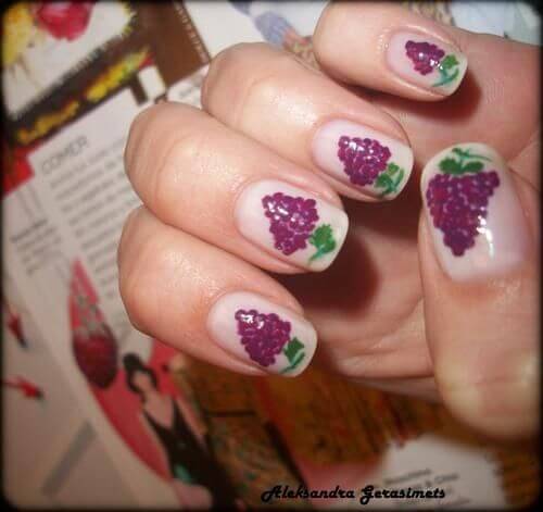 grapes fruity nail art designs