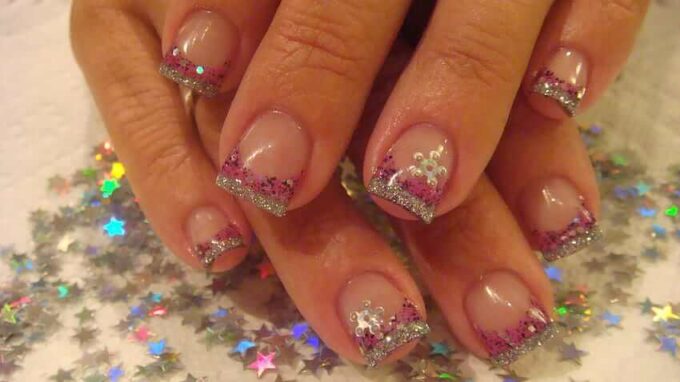 glitter tips cute trendy short acrylic nails designs