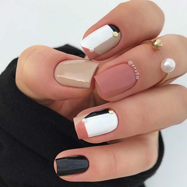 royal cute trendy short acrylic nails