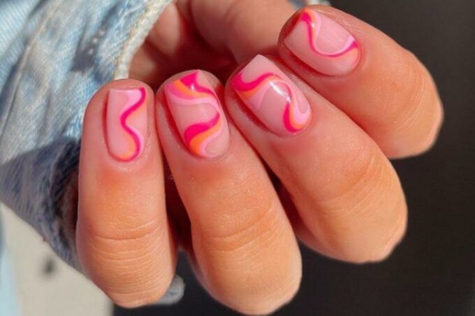 swirls cute short trendy acrylic nails designs