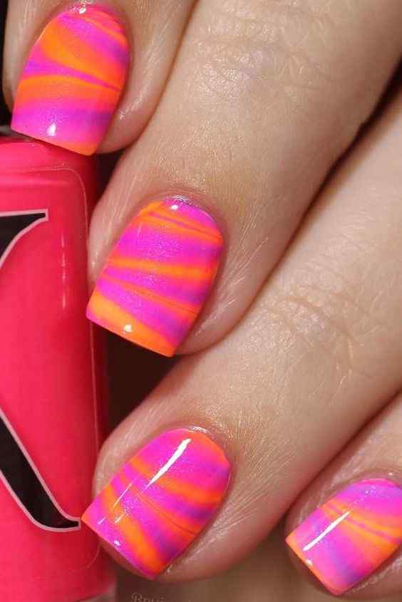 short square summer orange and pink lines nails