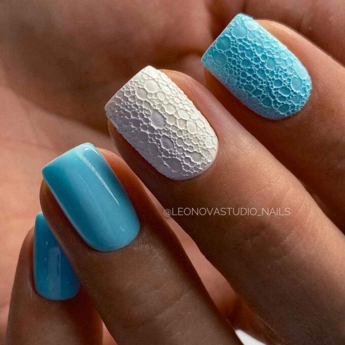 rocky effect matte white and light blue nail designs