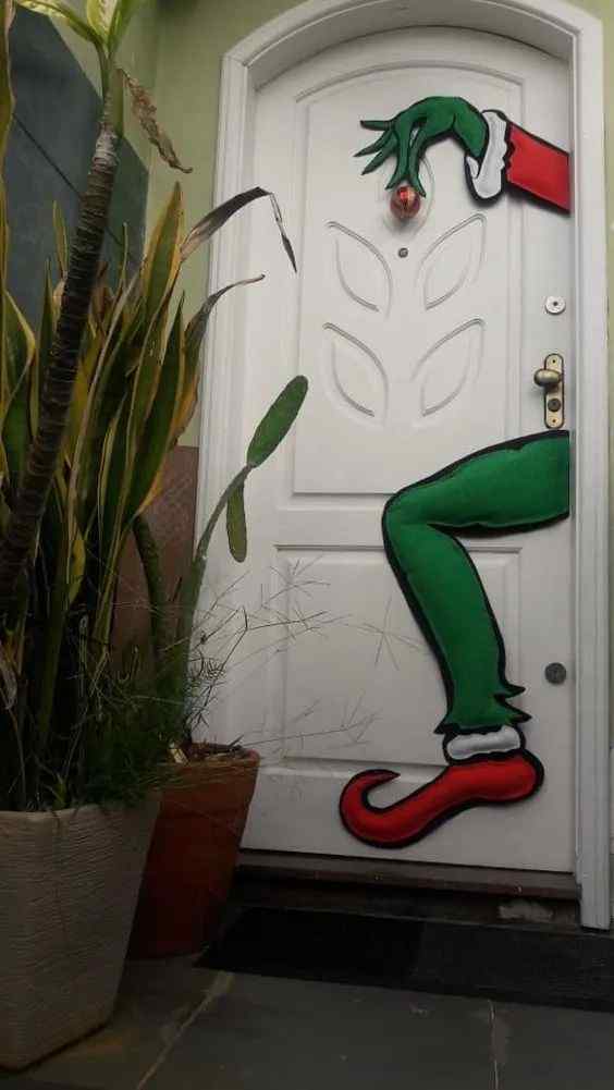 house outdoor grinch christmas decoration