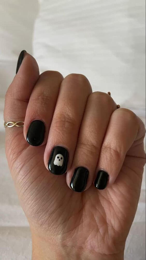 short black nails with ghost design for halloween