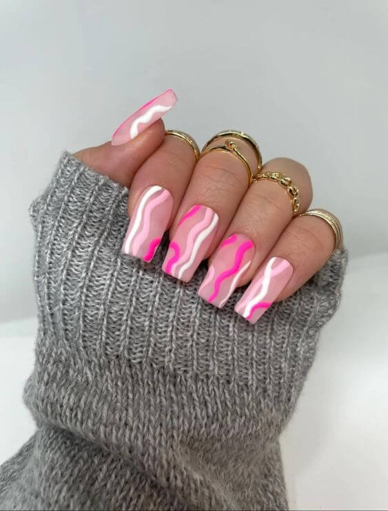white and pink squiggly lines nail designs for summer
